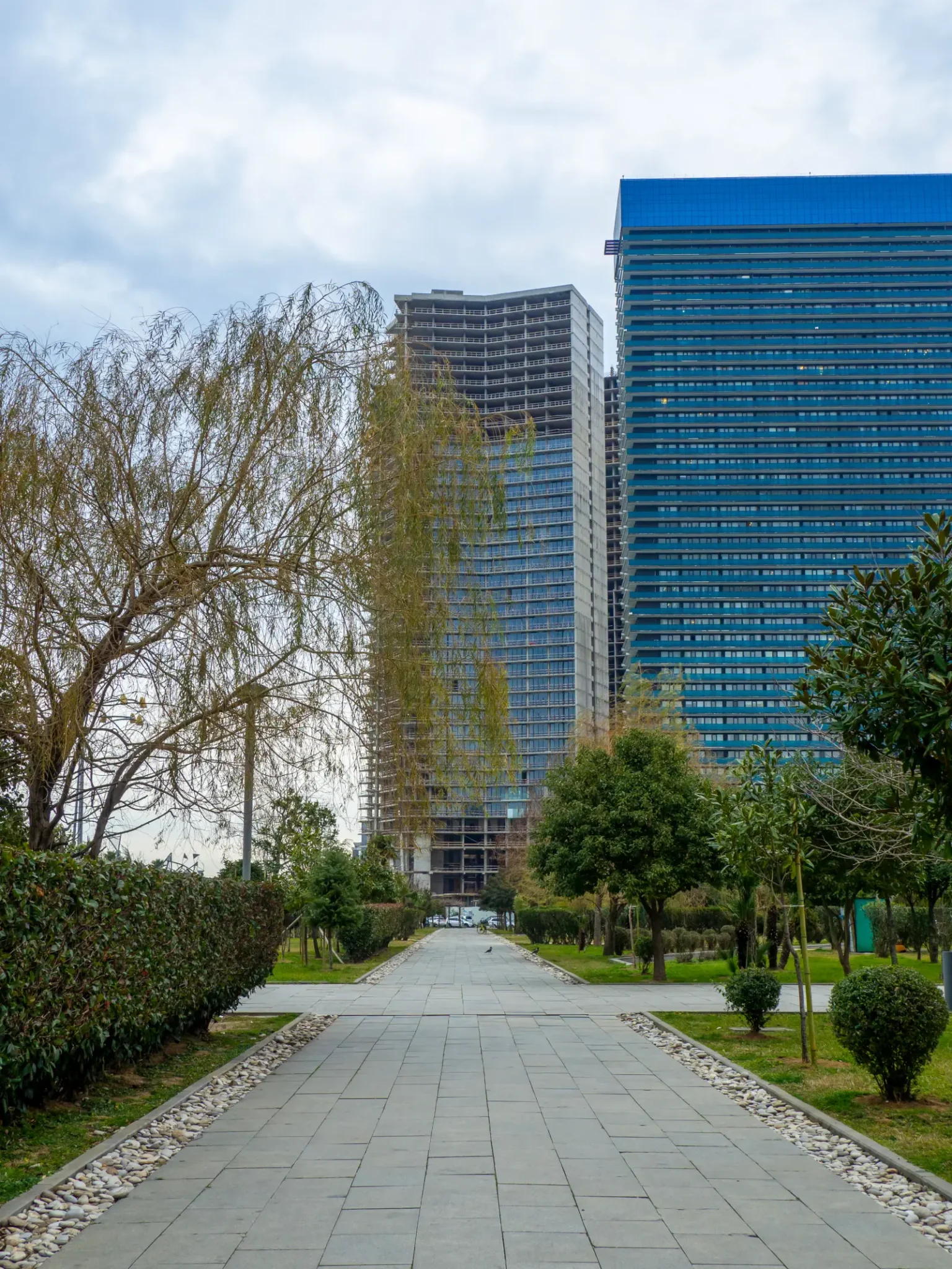 Syspro-Investement-Street-Building-Modern